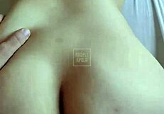 real amateur blonde big ass girlfriend rebolas wildly on muscular cock
