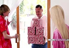 treat thy neighbor well stepson sharing is caring with anna kolba momfreeuse
