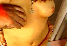 Horny slut redhead stuffs banana deep in pussy?