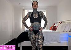 Micro bikini haul sparks twerk tease