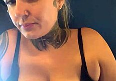 damn gym girl stares make this woman's pussy drip wet down her legs!