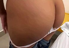 llevo a mi cuñada inocente de 18 años al motel y revienta mis pelotas cabalgado mi verga
