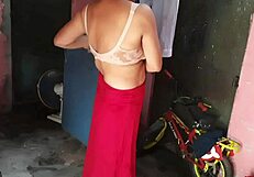 watch this indian milf bhabhi flash biggest boobs and wet pussy outdoors