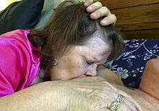 wanna see granny peggy sue deepthroat like a pro cock holster??