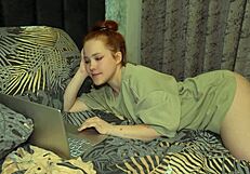 Does redhead gymnast's big ass slip on cock in shower fuck?