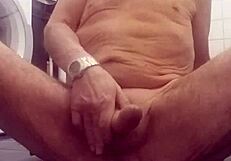 chris's homemade shower cam with shaved fun