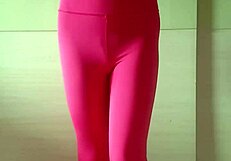 Misr4 displays tight pink leggings in sweaty workout update from May 07 2025