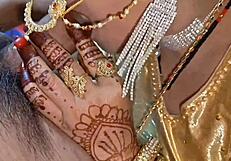 bahut gandi baatein ke saath sasur ne bahu ki gaand me creampie daala??