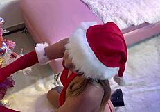 Stepsister's Christmas Gift: Deepthroat Blowjob and Rough Creampie Ride