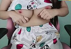 thai teen ninew plays her tight pussy solo masturbating horny in homemade amateur video