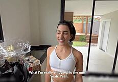 I SEDUCED the DELIVERY guy with my HUGE ASS and he fucked me BLOWJOB style