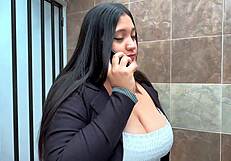 wanna see jefa milf tetona ride her employee cock in office?