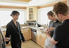 Dana Vespoli Returns for Double Penetration Creampie and Cumswap with Two Men
