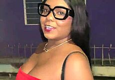 Joven milf latina culona mexicana gime mientras le meto verga por el ano hasta creampie anal