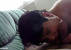 Love how amateur chienne sucks cock for that messy facial cumshot