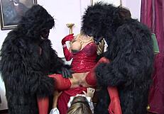 Renee Richards Massive Titty Cumshot While Antonia Deona Watches Anal Ride!