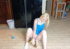 18 blond teen drills tight pussy with powerdildo in extreme insertion
