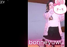 Bonneyuwu petite argentina masturbates in skirt