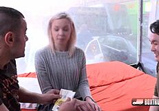 hot julia parker uses dildo in ass during pussy fuck
