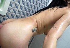 convidou a safadinha para o banho e meteu gostoso