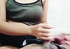 Schoolgirl teen pinay gives sloppy blowjob