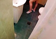 mi madrastra es la mejor en la ducha mojada
