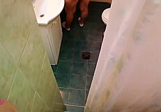 mi madrastra es la mejor en la ducha mojada