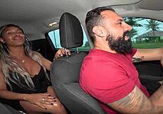 naquele passeio de carro eu so conseguia pensar em foder aquela safada sem camisinha
