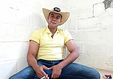 Yuri Gaucho Agroboy Super Dotado Esguichando Porra Da Pica Grossa