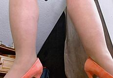dawnskye1962 update 283 shows upskirt tan pantyhose and heels
