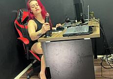 quase fui pega brincando com o meu bbc no escrit�rio