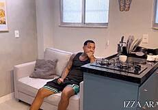 Did izza araujo the skinny slut cheat with her best friend