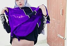 Desi Horny Hijabi Stepmom Fucks Stepson In Video