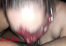 Socando no rabo da puta e gozando no boca