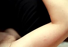 貧乳奴隷オナホ主婦の種付けプレスで子宮の奥に大量発射。【素人中出しハメ撮り】舞40代中出し大好きパイパン主婦。