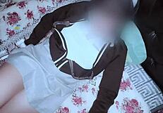 Le Doy Su Leche A Mi Hermanastra Colegiala En Su Cuarto