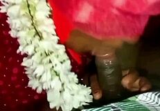 Desi aunty in nighty rides village boy