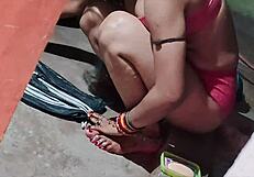 stepsister taking a bath voyeur video