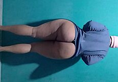 Voluptuous femboy shows enormous bubble ass on camera