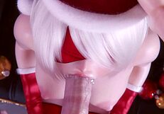2b gets her xmas gift in nier automata