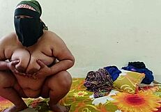 Desi indian step sister ko massage