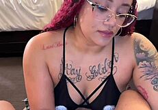 Curvy Milf Stepmom Needs Advice For Sexy Outfits To Show Stepdad