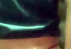 bumbum branquinho rebolando discoteca com fio dental