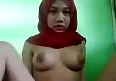 Teen with big natural tits joys herself in Hijab