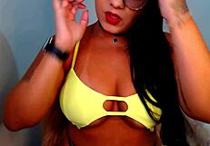 Experience the ultimate jerk off pleasure with Novinha do funk