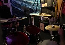 Reality check: Coming from the narrative, I consider Felicity’s long jam session a must-watch