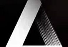 Смелата Aliya Brynn получава грубо двойно проникване от двама мъже в тройка