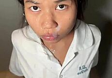 18살 태국 틴이 학교 교복으로 외국인에게 세게 박히다