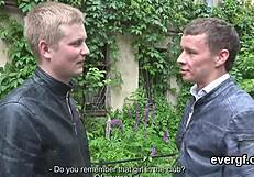 Siromašni stud prodaje ljubavnicu perverznom drugaru za hardcore jebanje za pare