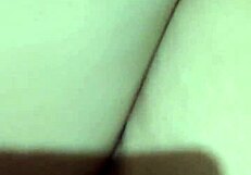 Wow, kote kau rasa lebih baik daripada kawan lelaki aku dalam klip buatan sendiri Indonesia ni!